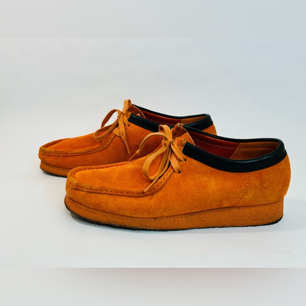 Clarks Originals Men's Orange Suede Wallabee 26163072 size 9.5